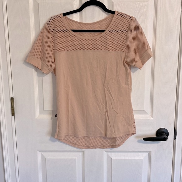 L’urv Peach top size small EUC, no stains or defects - Picture 1 of 6